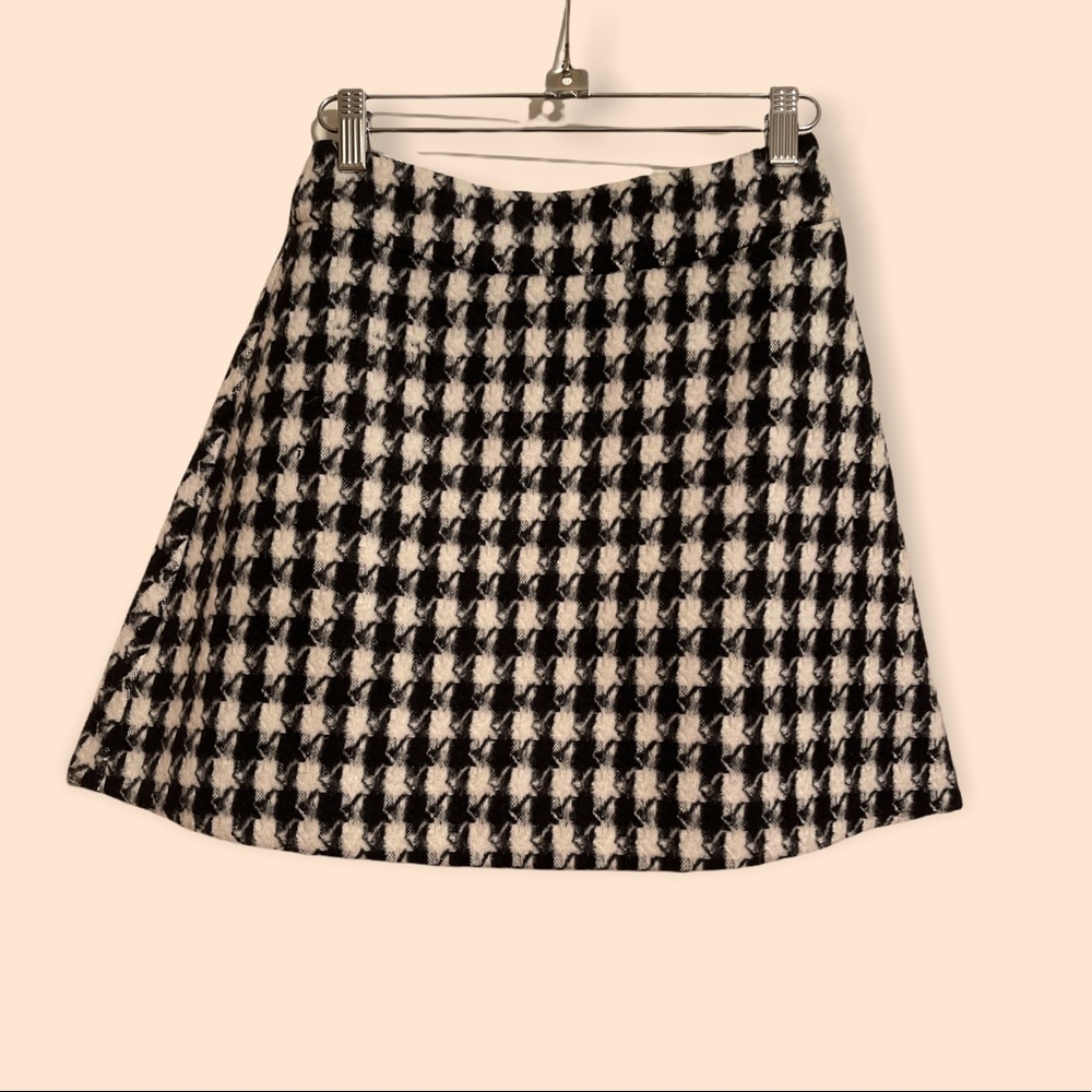 Traffic People Houndstooth A-Line Mini Skirt with Zipper
